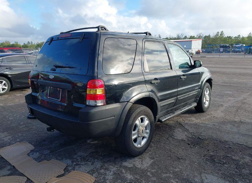 Photo 4 of 2002 Ford Escape XLT (VIN 1FMYU04152KC93763)