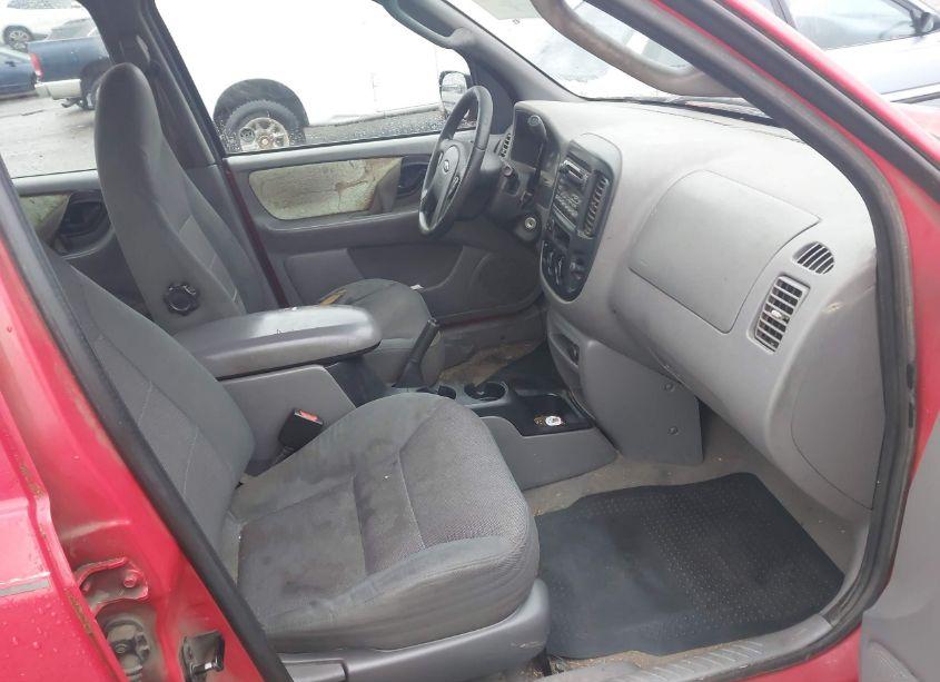 Photo 5 of 2001 Ford Escape XLT (VIN 1FMYU04161KA94879)