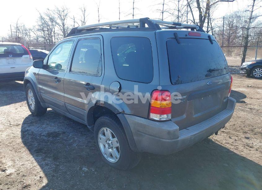 Photo 3 of 2002 Ford Escape XLT (VIN 1FMYU04162KC49223)