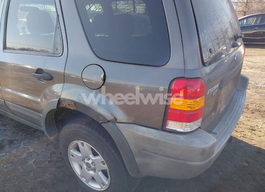 Photo 6 of 2002 Ford Escape XLT (VIN 1FMYU04162KC49223)