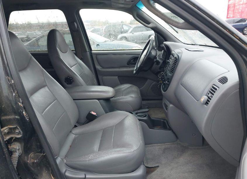 Photo 5 of 2001 Ford Escape XLT (VIN 1FMYU04171KE84261)