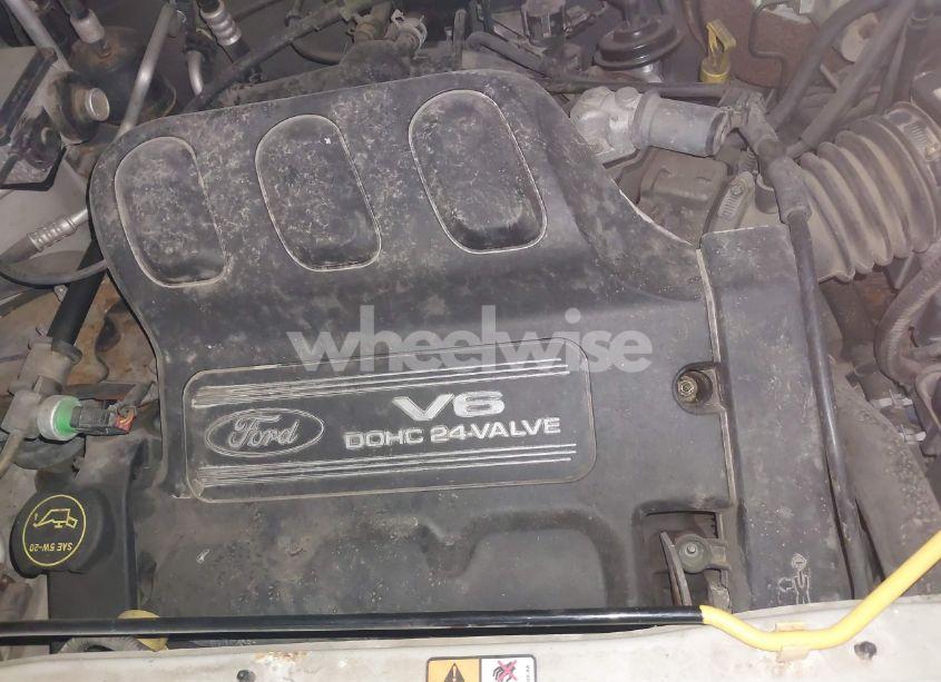 Photo 10 of 2002 Ford Escape XLT (VIN 1FMYU04172KB23629)