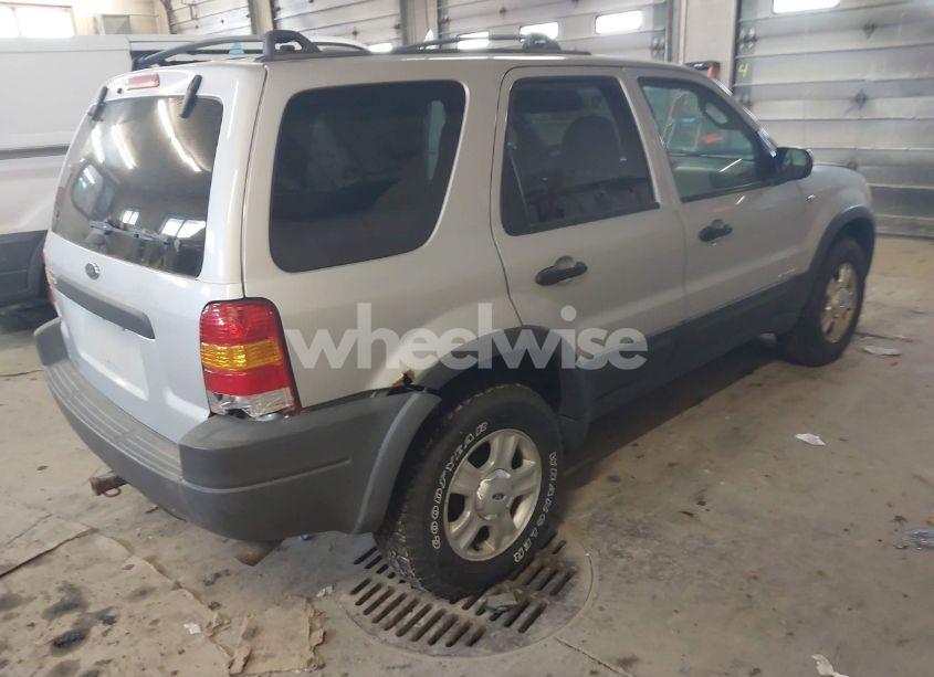 Photo 4 of 2002 Ford Escape XLT (VIN 1FMYU04172KB23629)