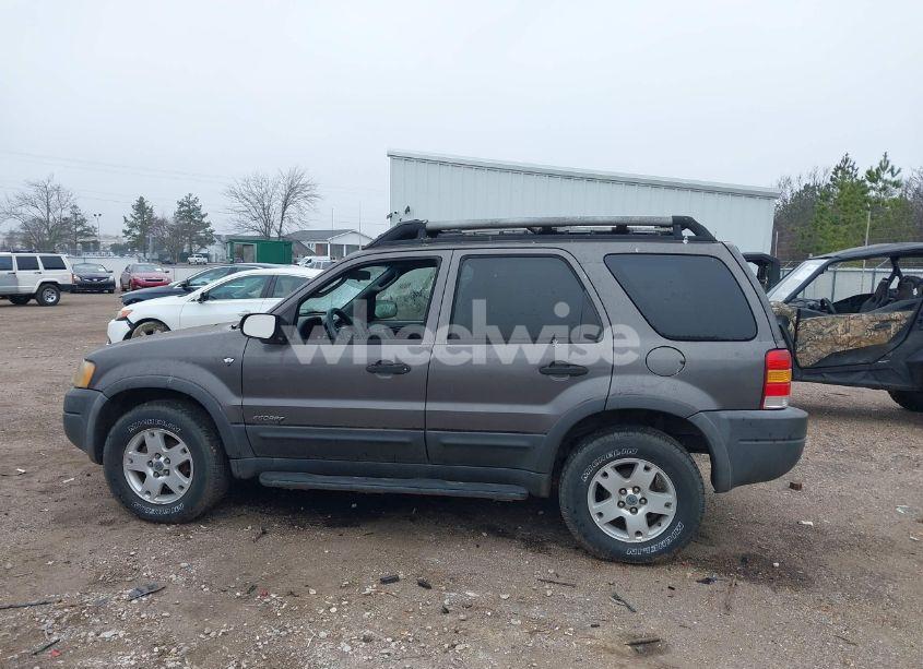 Photo 14 of 2002 Ford Escape XLT (VIN 1FMYU04172KB75620)