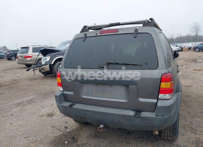 Photo 16 of 2002 Ford Escape XLT (VIN 1FMYU04172KB75620)