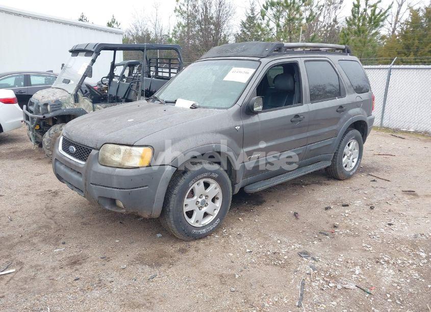 Photo 2 of 2002 Ford Escape XLT (VIN 1FMYU04172KB75620)