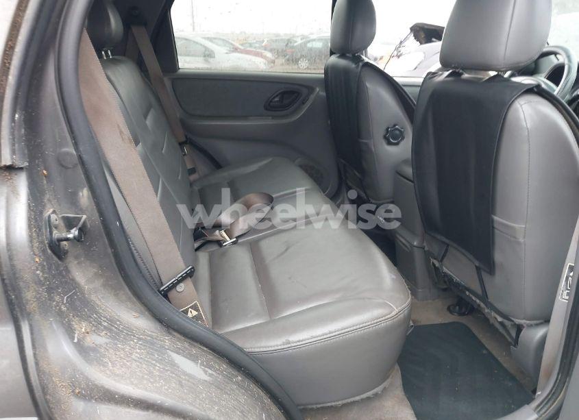 Photo 8 of 2002 Ford Escape XLT (VIN 1FMYU04172KB75620)