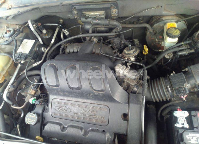 Photo 10 of 2002 Ford Escape XLT (VIN 1FMYU04172KC93540)