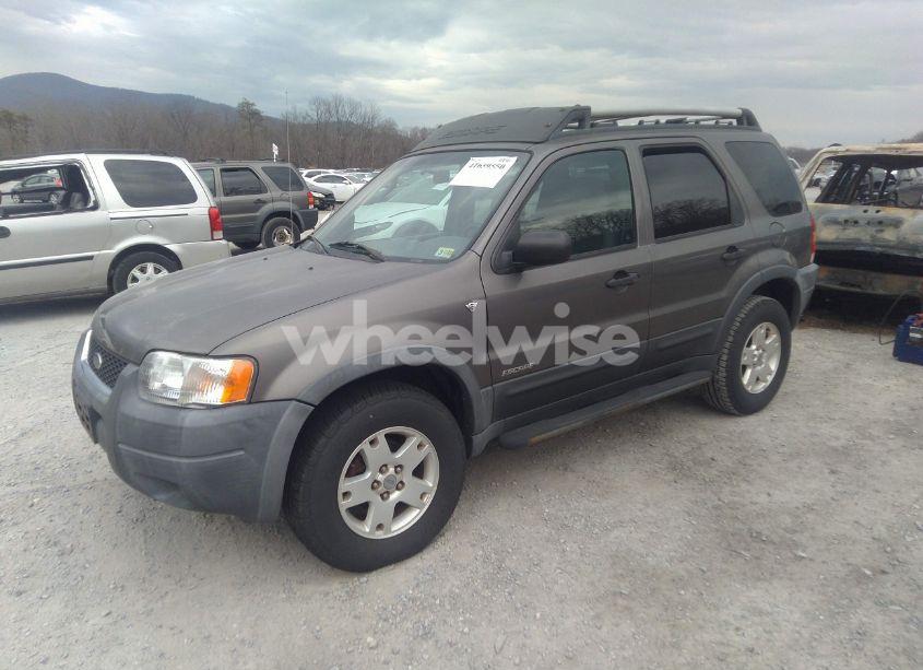 Photo 2 of 2002 Ford Escape XLT (VIN 1FMYU04172KC93540)