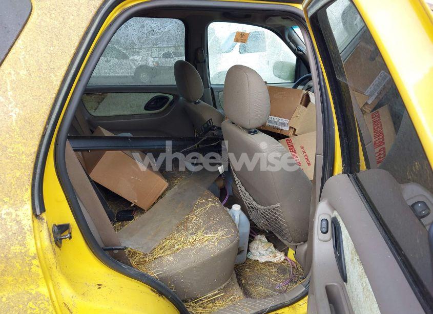 Photo 8 of 2002 Ford Escape XLT (VIN 1FMYU04172KD51243)