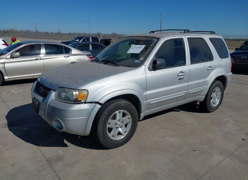 Photo 2 of 2007 Ford Escape LIMITED (VIN 1FMYU04177KA99243)