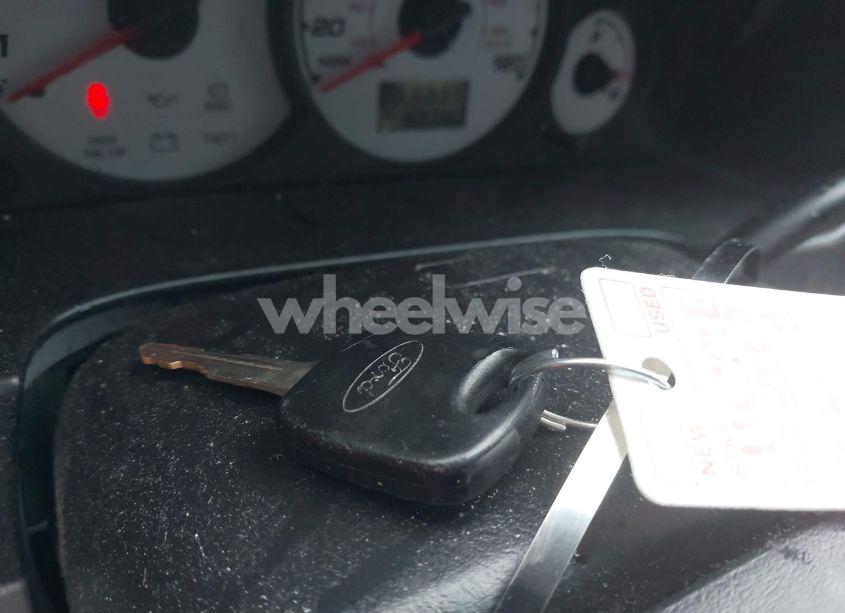 Photo 11 of 2002 Ford Escape XLT (VIN 1FMYU04182KC37333)