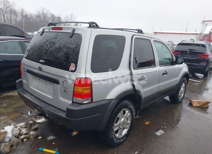 Photo 4 of 2002 Ford Escape XLT (VIN 1FMYU04182KC37333)