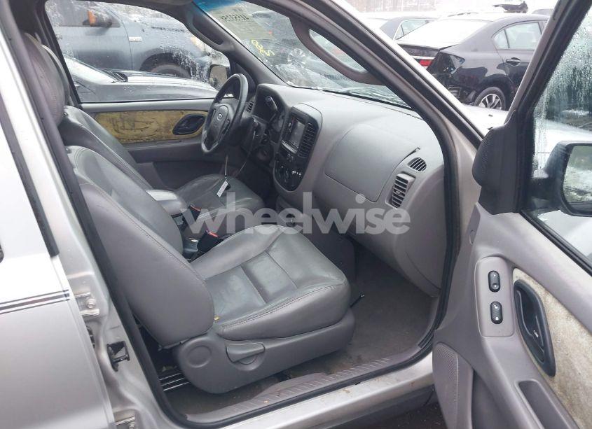 Photo 5 of 2002 Ford Escape XLT (VIN 1FMYU04182KC37333)