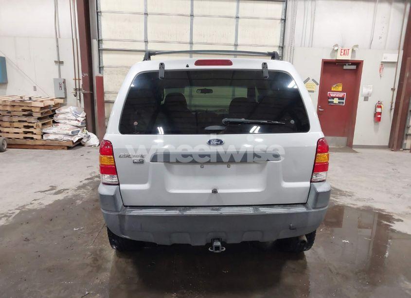 Photo 16 of 2002 Ford Escape XLT (VIN 1FMYU04182KC47182)