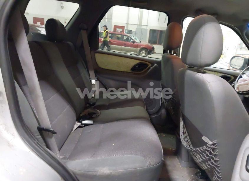 Photo 8 of 2002 Ford Escape XLT (VIN 1FMYU04182KC47182)