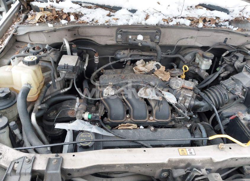 Photo 10 of 2001 Ford Escape XLT (VIN 1FMYU04191KB26997)