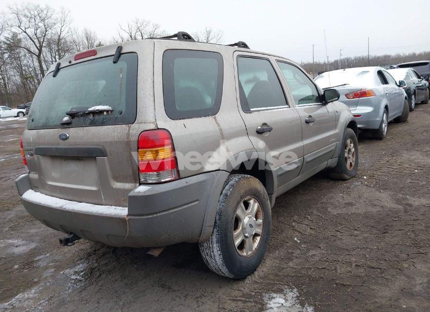 Photo 4 of 2001 Ford Escape XLT (VIN 1FMYU04191KB26997)