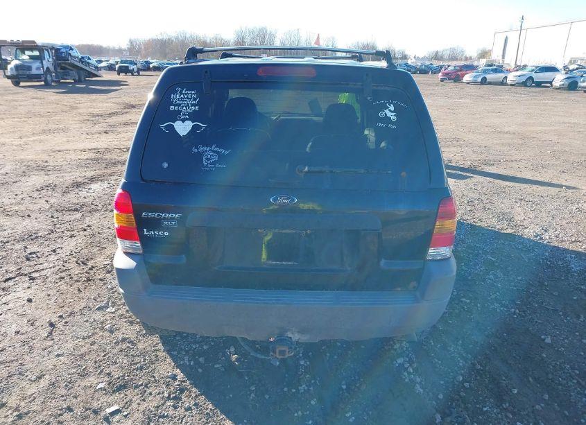 Photo 16 of 2002 Ford Escape XLT (VIN 1FMYU04192KA07073)