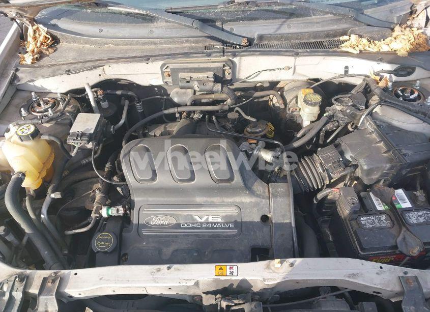 Photo 10 of 2002 Ford Escape XLT (VIN 1FMYU04192KA08840)