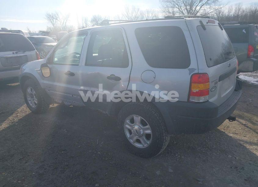 Photo 3 of 2002 Ford Escape XLT (VIN 1FMYU04192KA08840)