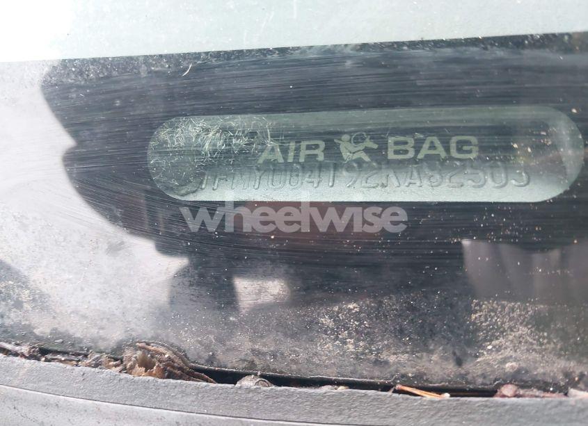 Photo 9 of 2002 Ford Escape XLT (VIN 1FMYU04192KA82503)