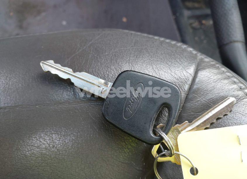 Photo 11 of 2002 Ford Escape XLT (VIN 1FMYU04192KA91122)