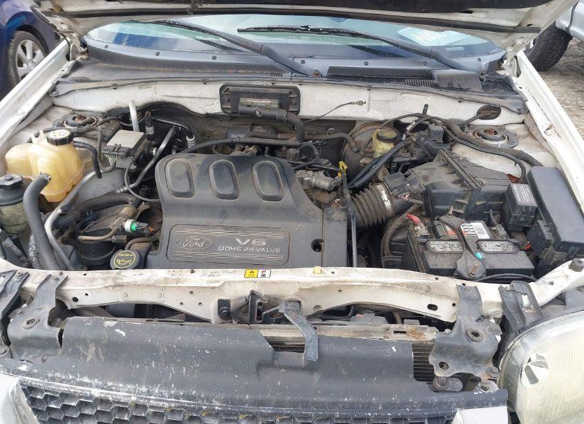 Photo 10 of 2002 Ford Escape XLT (VIN 1FMYU04192KD50742)