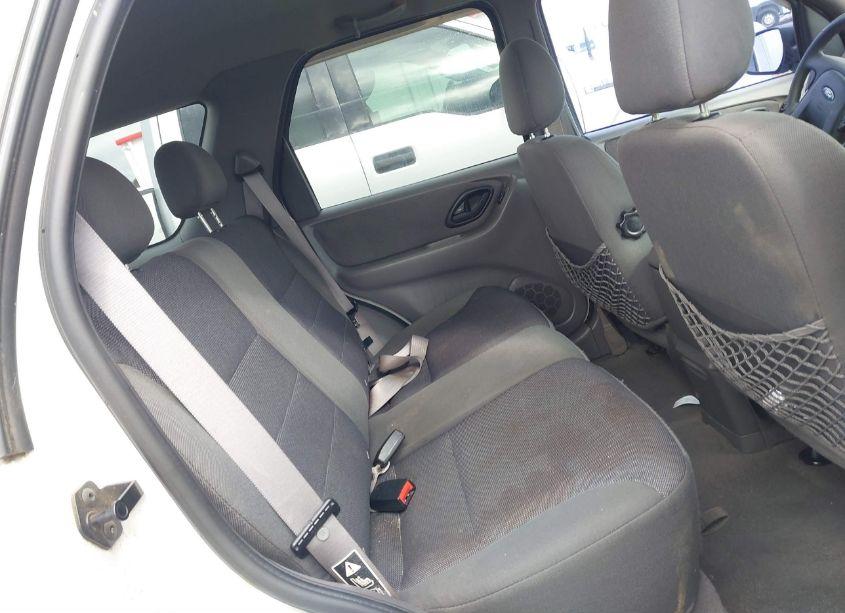 Photo 8 of 2002 Ford Escape XLT (VIN 1FMYU04192KD50742)