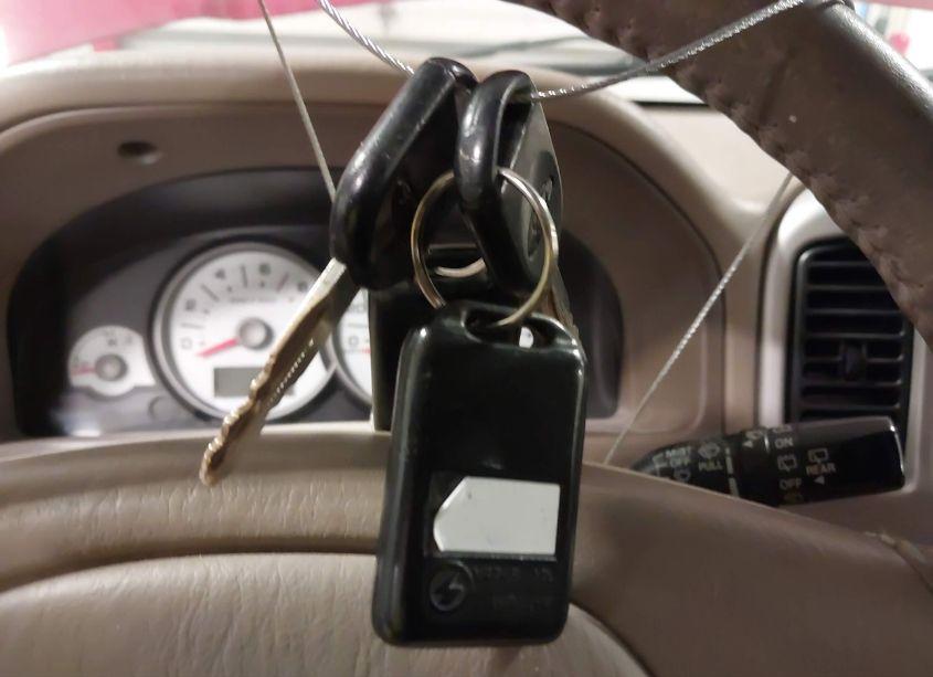 Photo 11 of 2005 Ford Escape LIMITED (VIN 1FMYU04195KE33396)