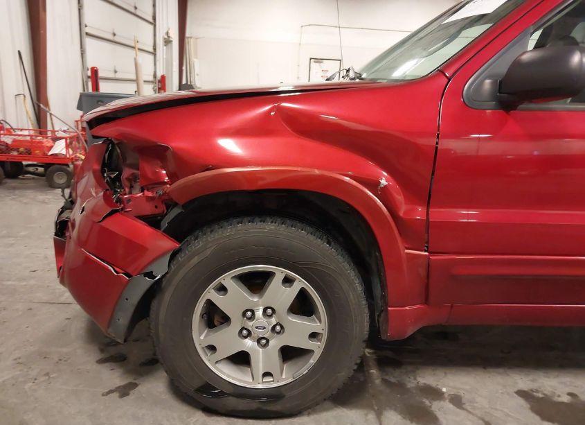 Photo 12 of 2005 Ford Escape LIMITED (VIN 1FMYU04195KE33396)