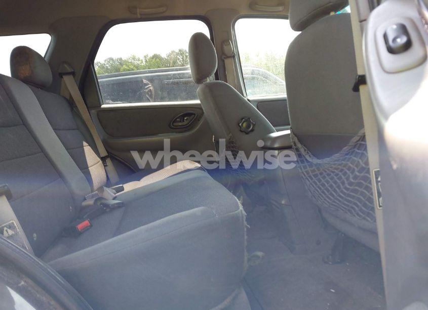 Photo 8 of 2002 Ford Escape XLT (VIN 1FMYU041X2KD01548)