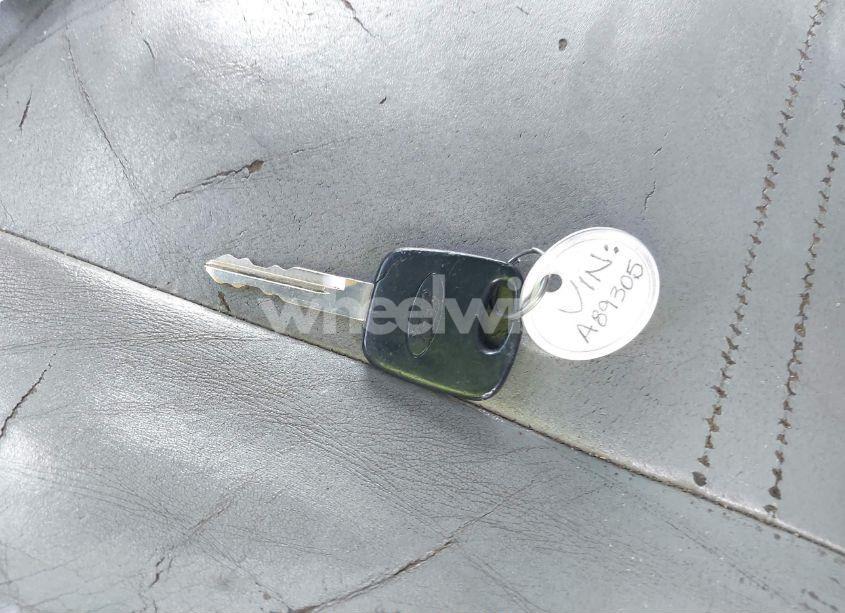 Photo 10 of 1999 Ford Explorer SPORT (VIN 1FMYU22E0XUA89305)