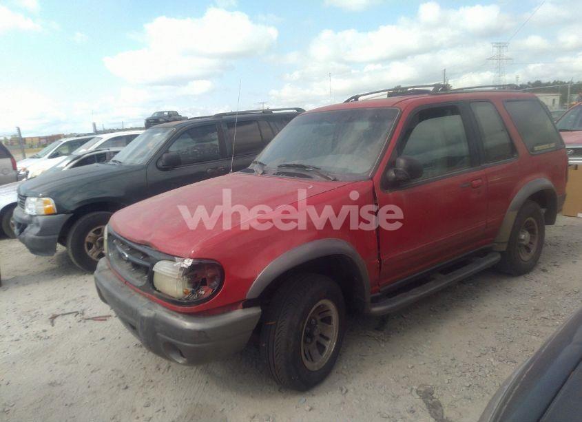 Photo 2 of 1999 Ford Explorer SPORT (VIN 1FMYU22E0XUA89305)