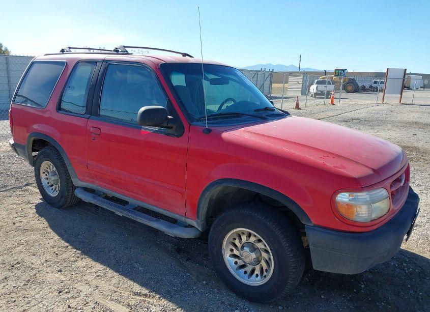 1999 Ford Explorer SPORT (VIN 1FMYU22E2XUC60894) main photo