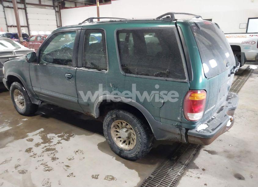 Photo 3 of 1999 Ford Explorer SPORT (VIN 1FMYU24X2XUB99366)