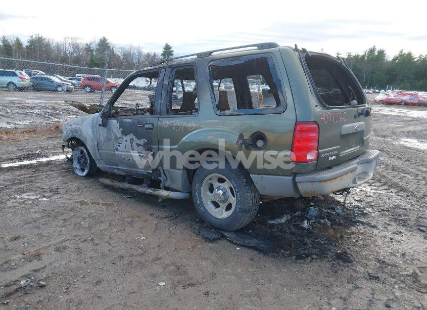 Photo 3 of 2002 Ford Explorer SPORT (VIN 1FMYU60E12UB28986)