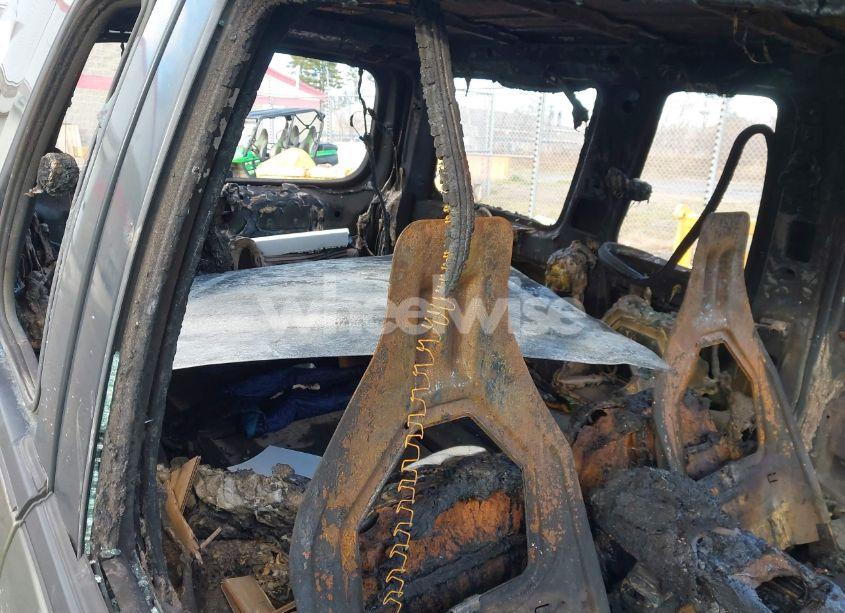 Photo 8 of 2002 Ford Explorer SPORT (VIN 1FMYU60E12UB28986)