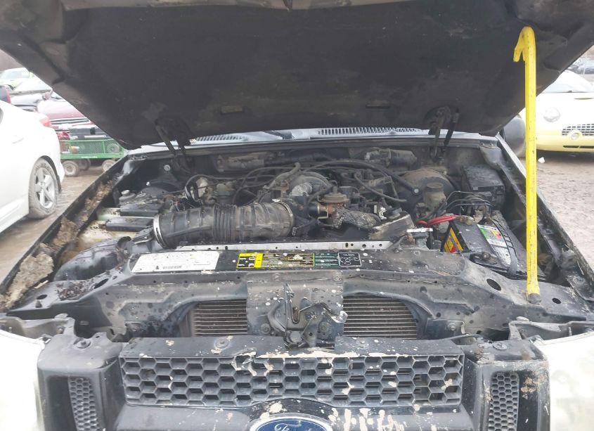 Photo 10 of 2003 Ford Explorer SPORT (VIN 1FMYU60E33UB73512)