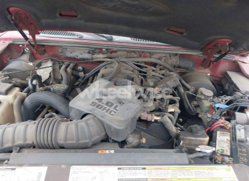 Photo 10 of 2001 Ford Explorer SPORT (VIN 1FMYU60E51UC98976)