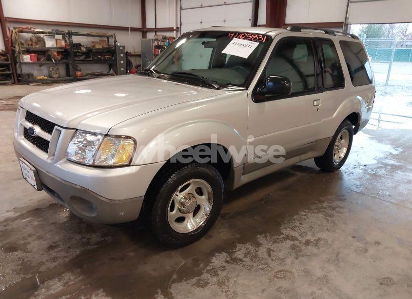 Photo 2 of 2002 Ford Explorer SPORT (VIN 1FMYU60E72UA95704)