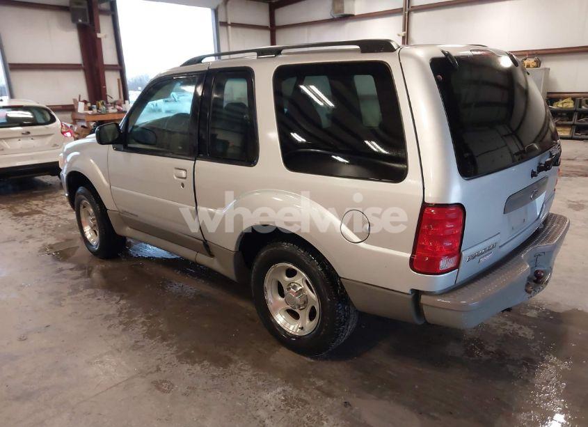 Photo 3 of 2002 Ford Explorer SPORT (VIN 1FMYU60E72UA95704)