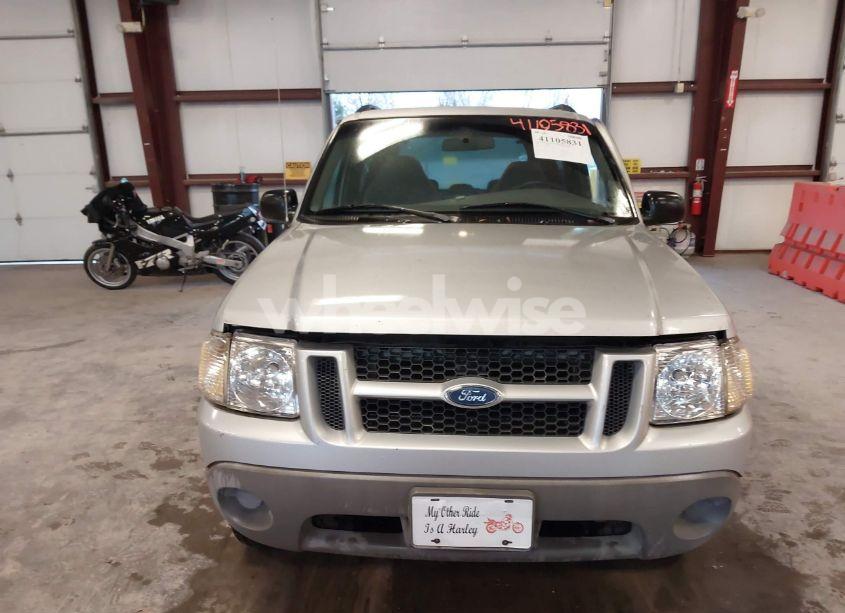 Photo 6 of 2002 Ford Explorer SPORT (VIN 1FMYU60E72UA95704)