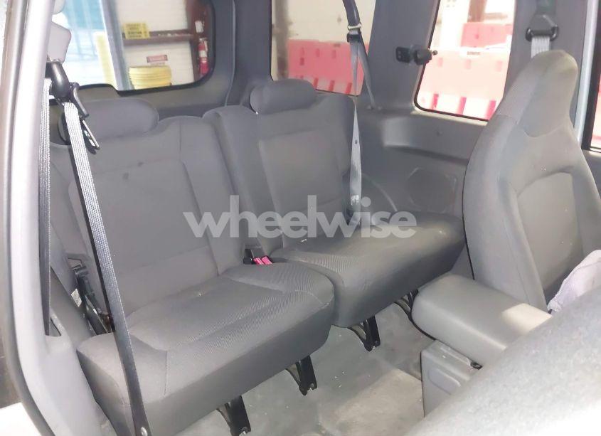 Photo 8 of 2002 Ford Explorer SPORT (VIN 1FMYU60E72UA95704)