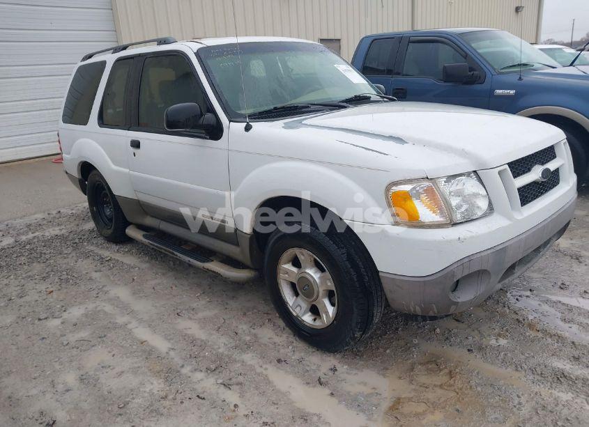 2002 Ford Explorer SPORT (VIN 1FMYU60E82UC91974) main photo