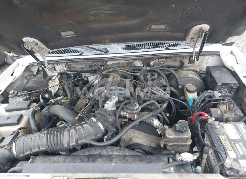 Photo 10 of 2002 Ford Explorer SPORT (VIN 1FMYU60E82UC91974)