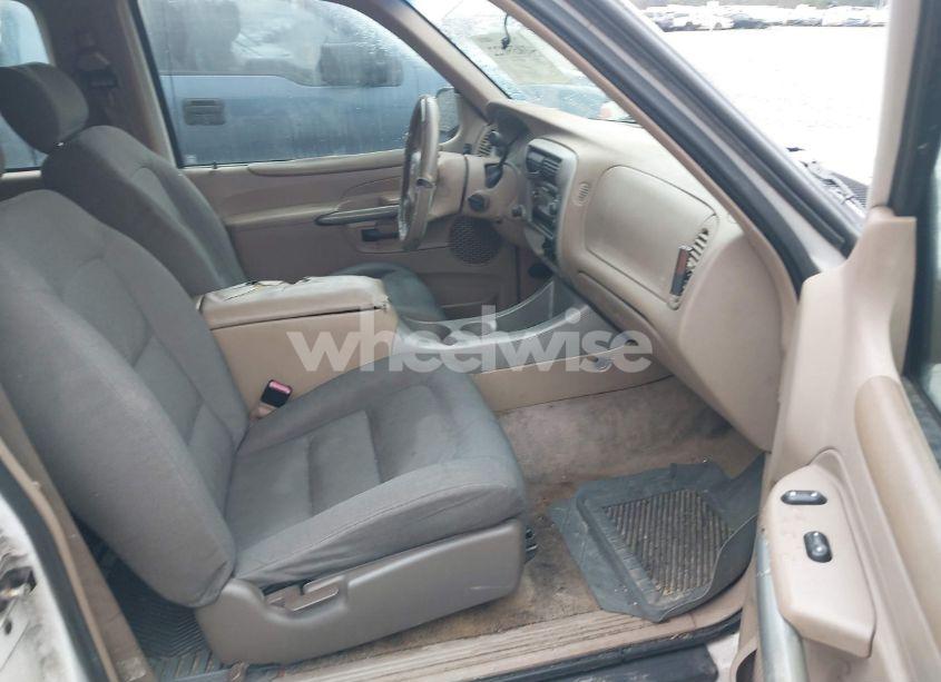 Photo 5 of 2002 Ford Explorer SPORT (VIN 1FMYU60E82UC91974)