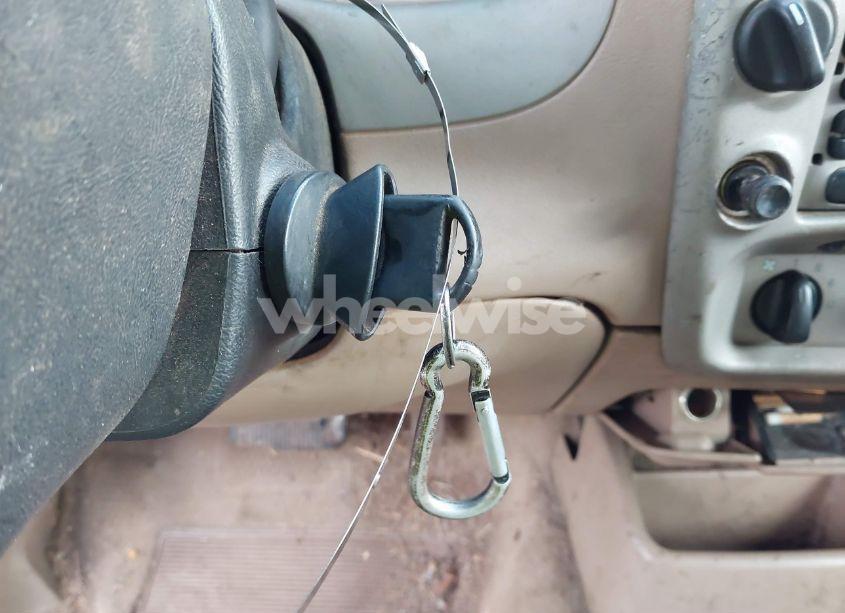 Photo 11 of 2001 Ford Explorer SPORT (VIN 1FMYU70E21UB65484)