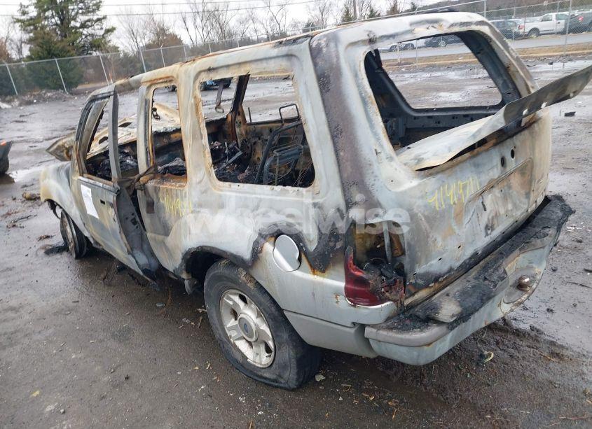 Photo 3 of 2001 Ford Explorer SPORT (VIN 1FMYU70E21UC36182)