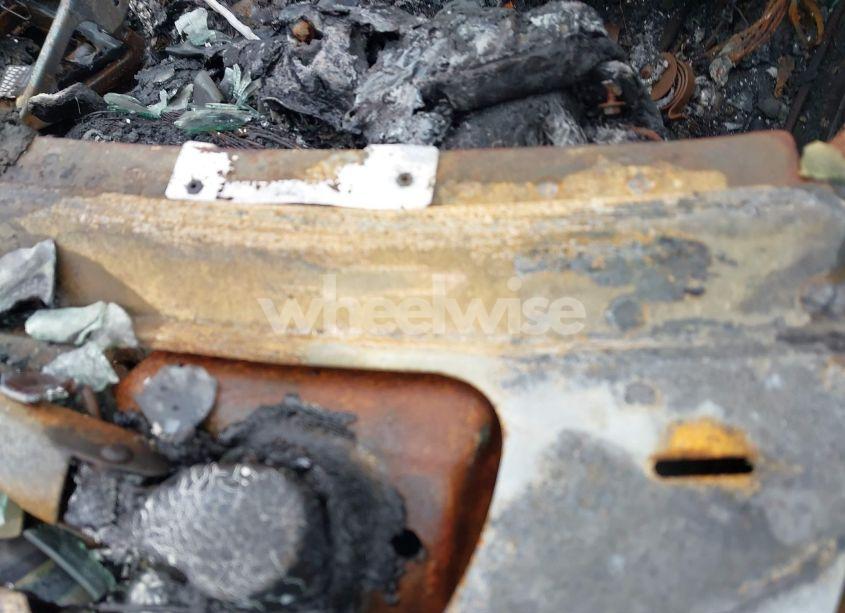 Photo 9 of 2001 Ford Explorer SPORT (VIN 1FMYU70E21UC36182)